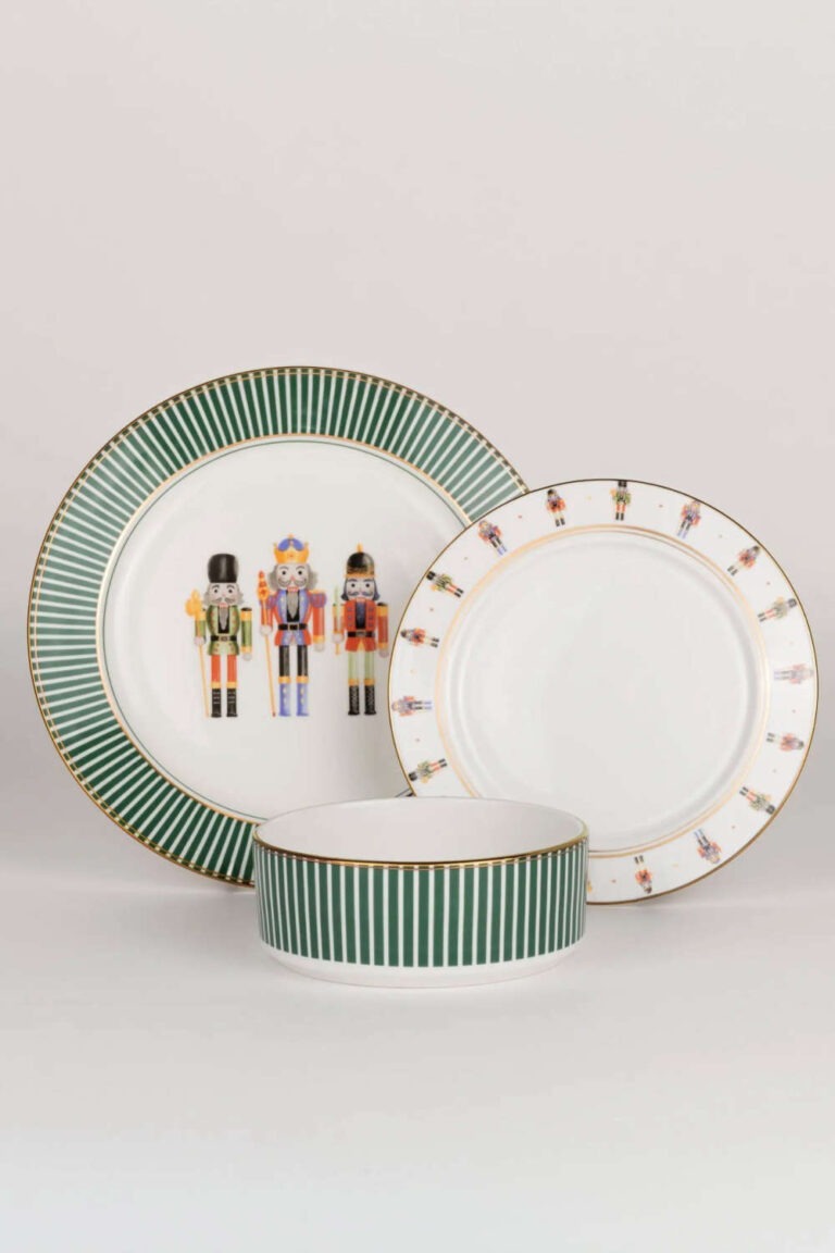 Коледен порцеланов сет чинии