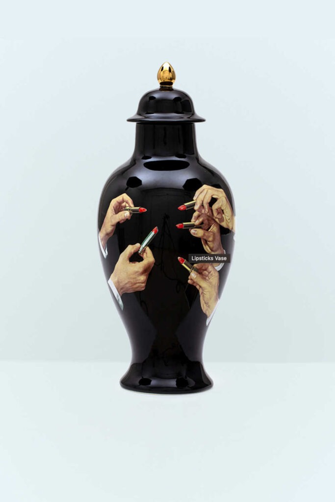 Порцеланова ваза черен интериорен дизайн