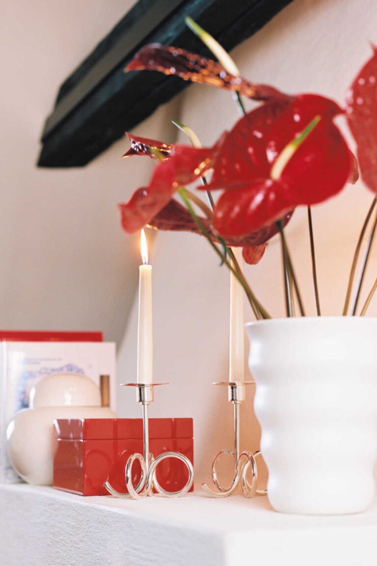 Посребрен свещник идея за подарък